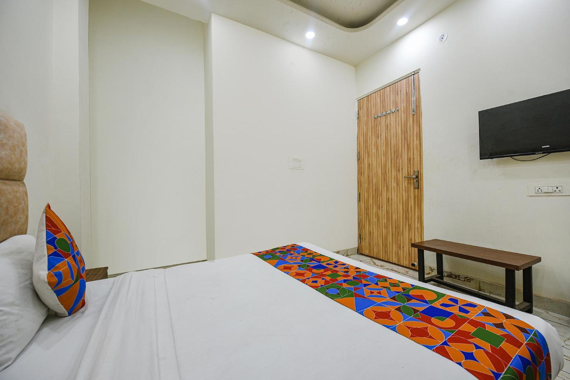Fabexpress Divya Villa New Delhi Exterior photo